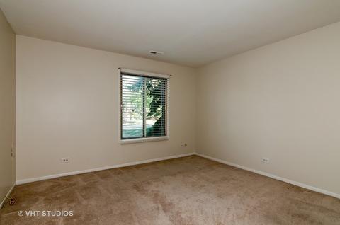 1656 Dover Ct #D, Wheaton, IL 60189 photo 6