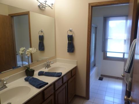 5470 Fox Path Ln, Hoffman Estates, IL 60192 photo 35