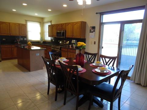 5470 Fox Path Ln, Hoffman Estates, IL 60192 photo 12