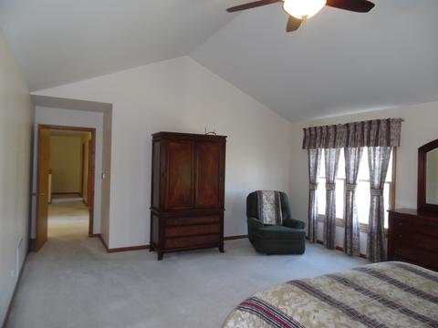 5470 Fox Path Ln, Hoffman Estates, IL 60192 photo 21