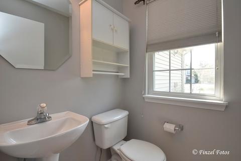 10810 Cape Cod Ln, Huntley, IL 60142 photo 5