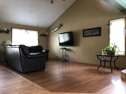 140 E 225th St, Steger, IL 60475 photo 3