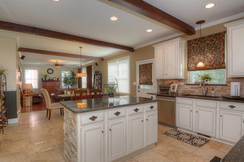 617 Aborn Ave, Elgin, IL 60124 photo 7