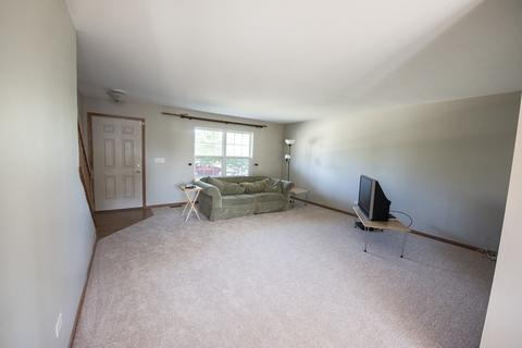 6308 Meadow Ridge Dr, Plainfield, IL 60586 photo 4
