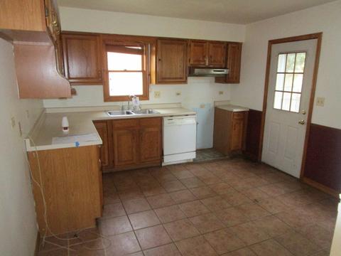 121 N Mclean Blvd, Elgin, IL 60123 photo 5