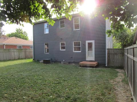 121 N Mclean Blvd, Elgin, IL 60123 photo 8