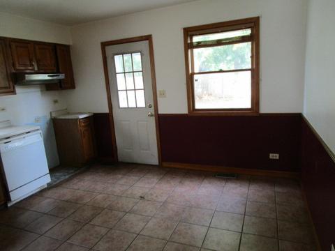121 N Mclean Blvd, Elgin, IL 60123 photo 6