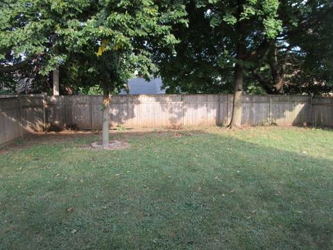121 N Mclean Blvd, Elgin, IL 60123 photo 9