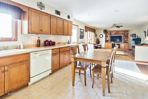 16055 S Peerless Dr, Plainfield, IL 60586 photo 6