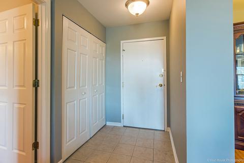 5400 Astor Ln #312, Rolling Meadows, IL 60008 photo 4