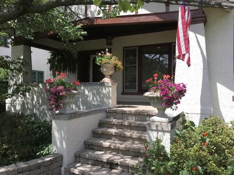 304 Blackhawk Rd, Riverside, IL 60546 photo 2