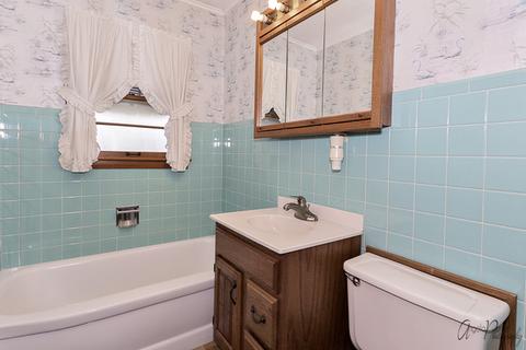 1917 Sunset Ave, Mchenry, IL 60050 photo 17