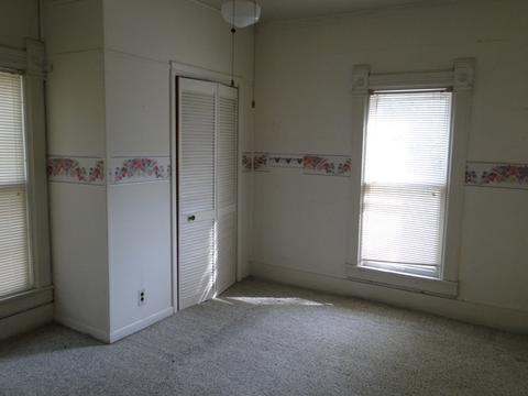403 E 2nd St, Gilman, IL 60938 photo 15