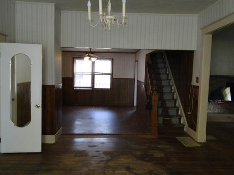 403 E 2nd St, Gilman, IL 60938 photo 10