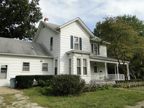 403 E 2nd St, Gilman, IL 60938 photo 3