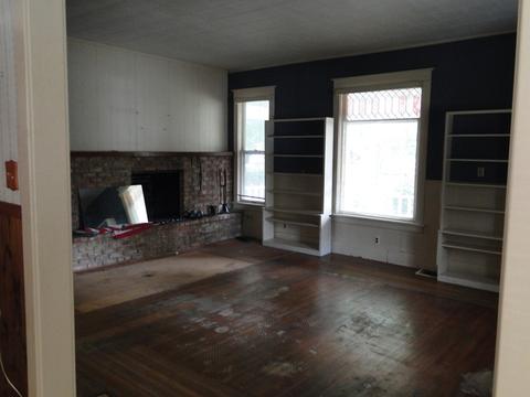 403 E 2nd St, Gilman, IL 60938 photo 8