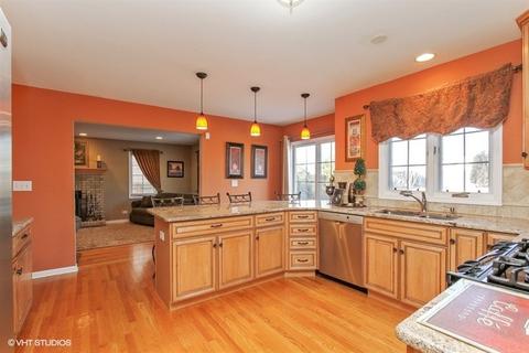 420 E Fay Ave, Addison, IL 60101 photo 3