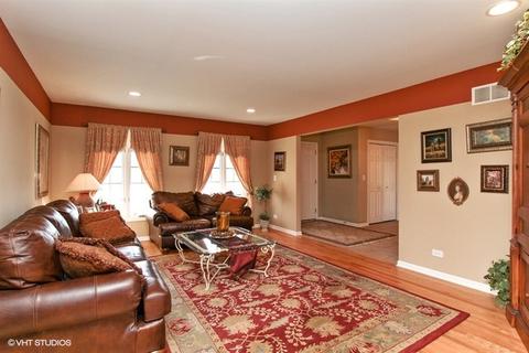 420 E Fay Ave, Addison, IL 60101 photo 2