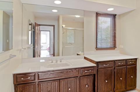 437 Bennacott Ln, Burr Ridge, IL 60527 photo 21