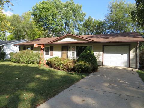 1712 Crescent Dr, Champaign, IL 61821 photo 1