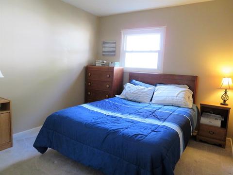 1712 Crescent Dr, Champaign, IL 61821 photo 8