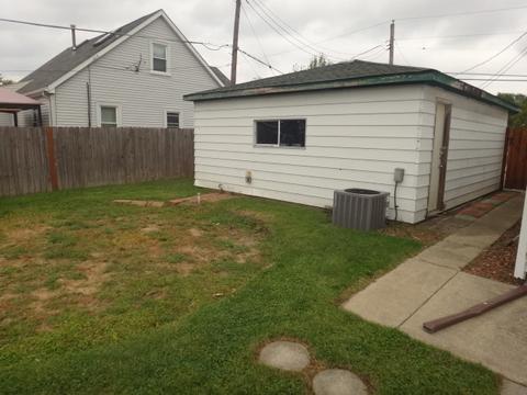7244 Sholer Ave, Bridgeview, IL 60455 photo 12