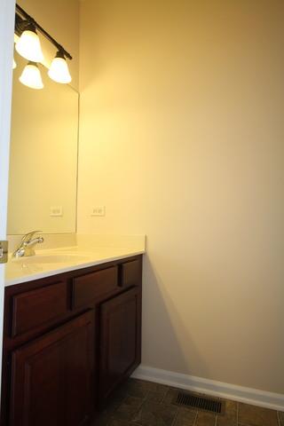 149 S Grove Ave, Elgin, IL 60120 photo 22