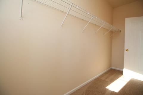 149 S Grove Ave, Elgin, IL 60120 photo 17