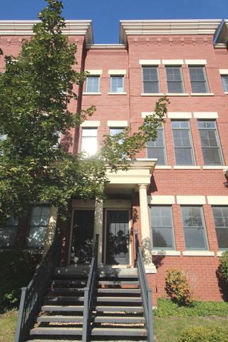 149 S Grove Ave, Elgin, IL 60120 photo 2