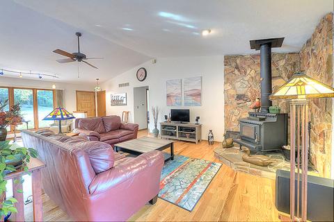 10472 Palace Ct, Roscoe, IL 61073 photo 3