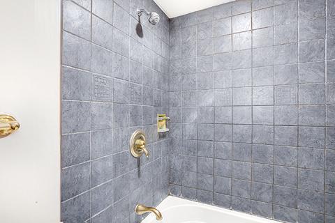327 Krause Ln, Wheeling, IL 60090 photo 11