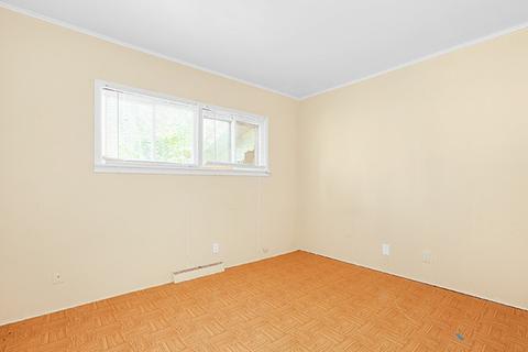 327 Krause Ln, Wheeling, IL 60090 photo 9