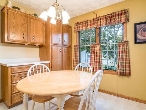 6893 Hartwig Dr, Cherry Valley, IL 61016 photo 8