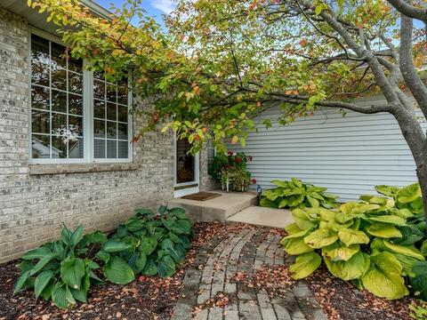 6893 Hartwig Dr, Cherry Valley, IL 61016 photo 4