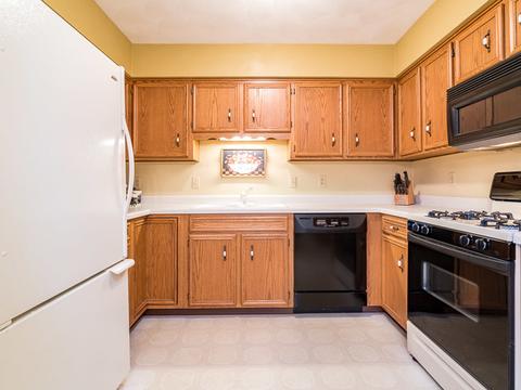 6893 Hartwig Dr, Cherry Valley, IL 61016 photo 5