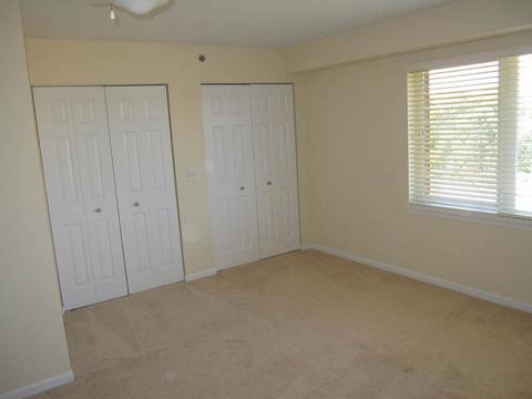 8030 Riverwalk Dr #6B, Lyons, IL 60534 photo 12