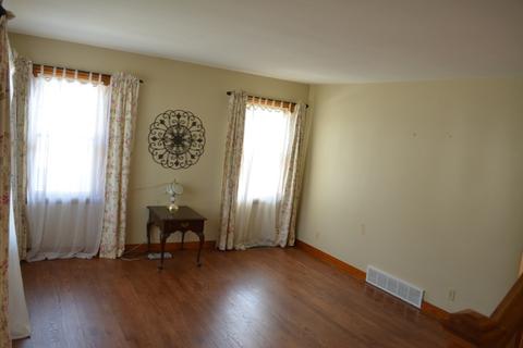 220 E Main St, Genoa, IL 60135 photo 5