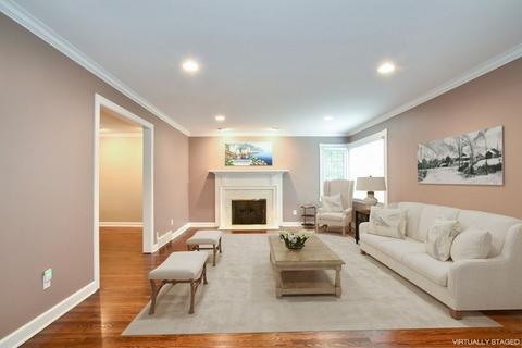 1067 Valley Rd, Lake Forest, IL 60045 photo 2