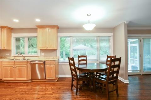 1067 Valley Rd, Lake Forest, IL 60045 photo 4