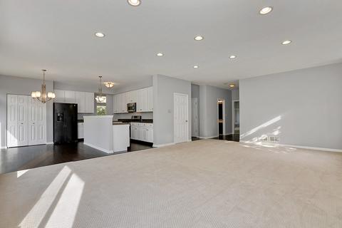 7575 Melon Ct, Gurnee, IL 60031 photo 4