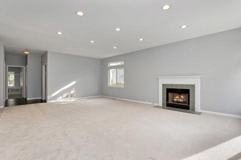 7575 Melon Ct, Gurnee, IL 60031 photo 3