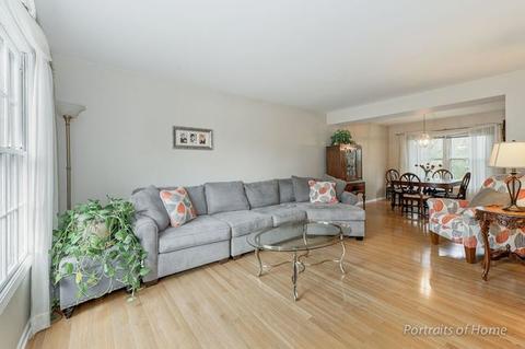 736 Bayberry Dr, Bartlett, IL 60103 photo 2
