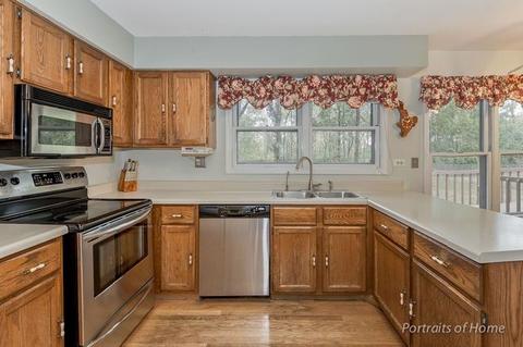 736 Bayberry Dr, Bartlett, IL 60103 photo 7