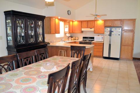 19285 Maple St, Lansing, IL 60438 photo 10