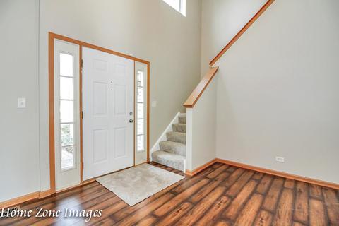 2716 Stonebridge Dr, Plainfield, IL 60586 photo 2