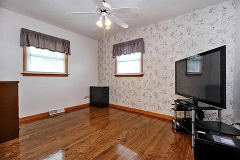17505 Maple Ave, Lansing, IL 60438 photo 5