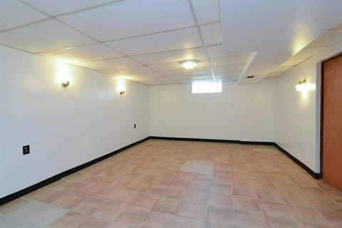 17505 Maple Ave, Lansing, IL 60438 photo 10