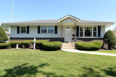 17505 Maple Ave, Lansing, IL 60438 photo 1