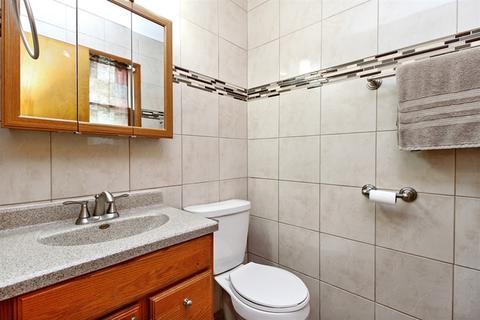 17505 Maple Ave, Lansing, IL 60438 photo 8