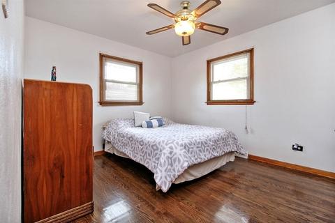 17505 Maple Ave, Lansing, IL 60438 photo 6